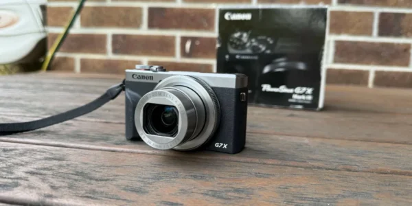 Trái tim của Canon PowerShot G7 X Mark III là cảm biến BSI-CMOS kích thước 1 inch