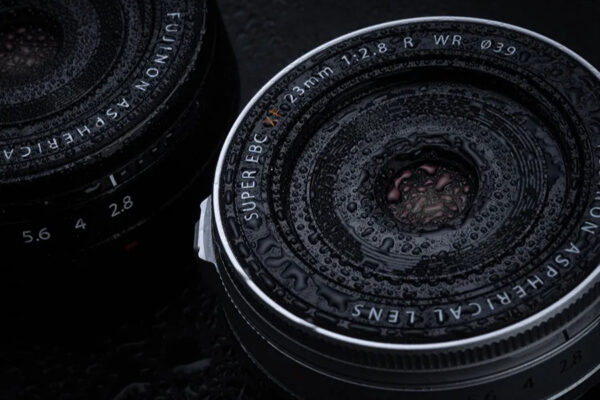 FUJIFILM XF 23mm f/2.8 R WR sở hữu vòng khẩu độ truyền thống