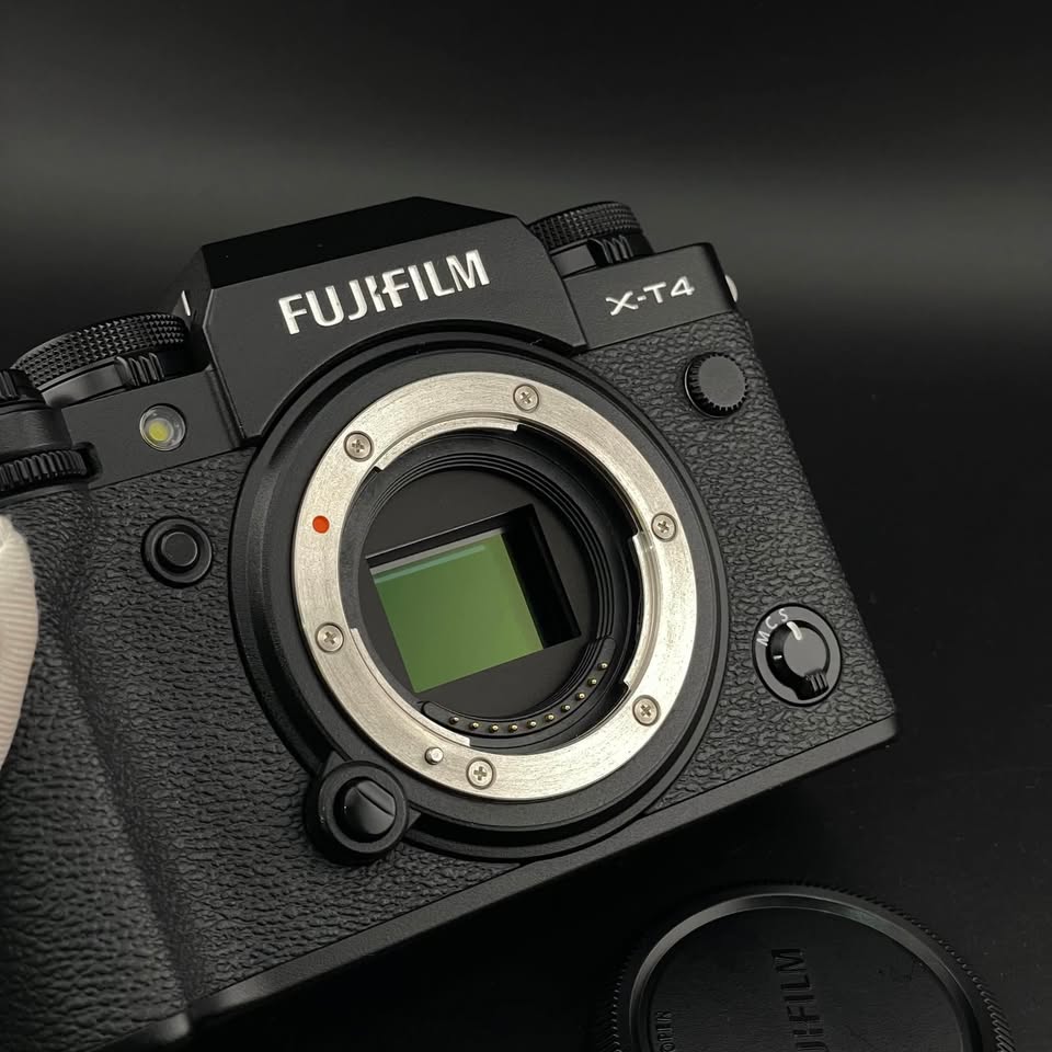 Thuê Máy Ảnh Fujifilm X-T4 - Ảnh 2