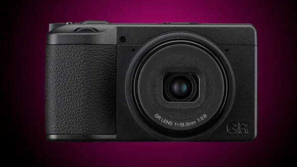 Ricoh Ra Mắt Hai Biến Thể GR IV-1
