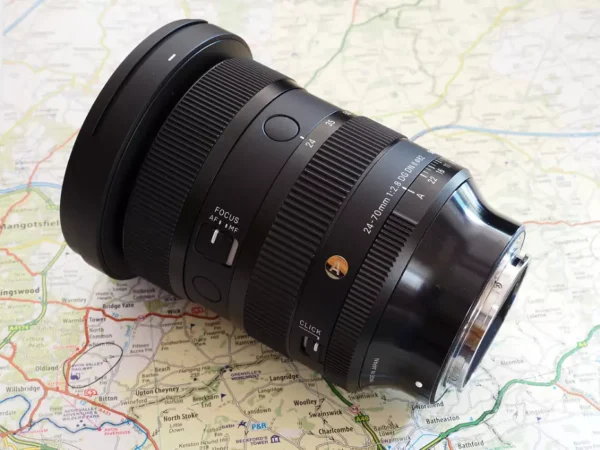 So với phiên bản trước, Sigma 24-70mm f/2.8 DG DN II Art được cải tiến về kích thước và trọng lượng