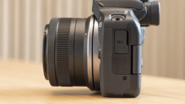 Đánh giá chi tiết Canon EOS R50 - 10