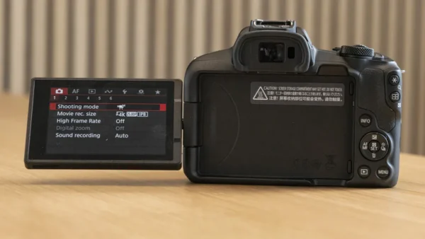 Đánh giá chi tiết Canon EOS R50 - 12