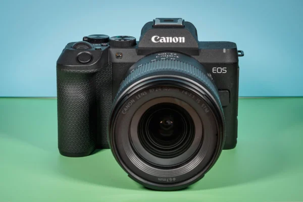 Canon EOS R8 Mark II: Full-frame nhỏ gọn nay đã có chống rung IBIS